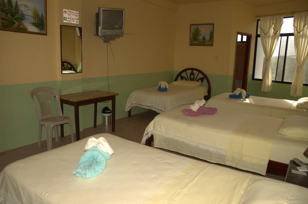 Hostal La Isla Del Descanso Puerto Villamil Kültér fotó