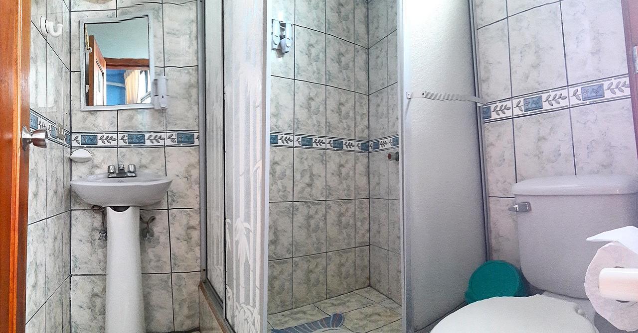 Hostal La Isla Del Descanso Puerto Villamil Kültér fotó