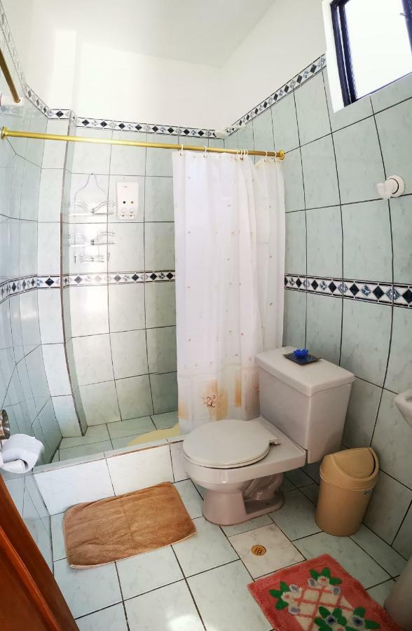 Hostal La Isla Del Descanso Puerto Villamil Kültér fotó