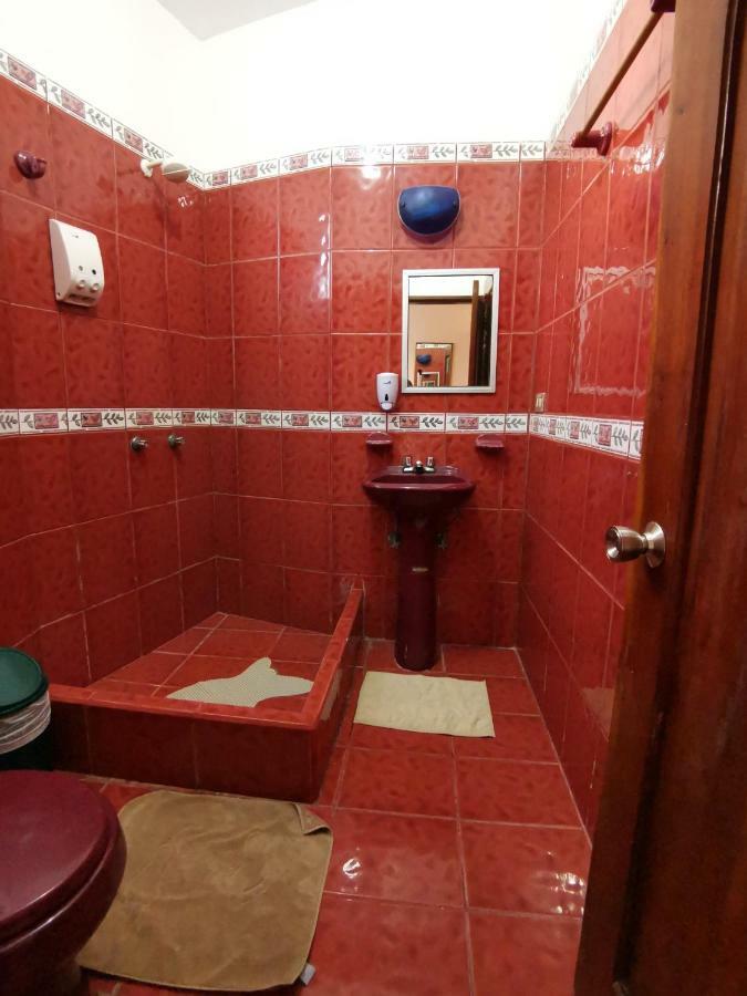 Hostal La Isla Del Descanso Puerto Villamil Kültér fotó